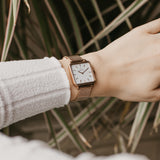 wrist photo - rose gold mesh strap - 16 mm - Svelte - white dial
